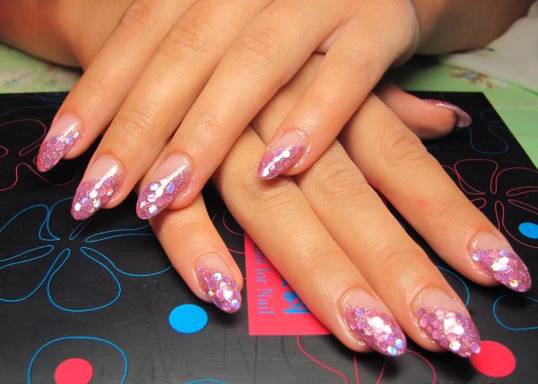 Роспись на ногтях