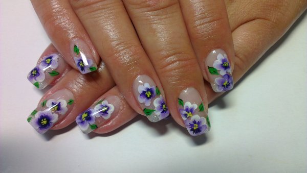 Маникюр акриловыми красками