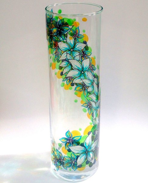 Роспись вазы витражными красками