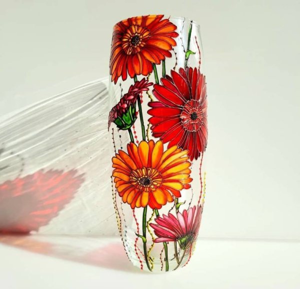 Расписные стеклянные вазы