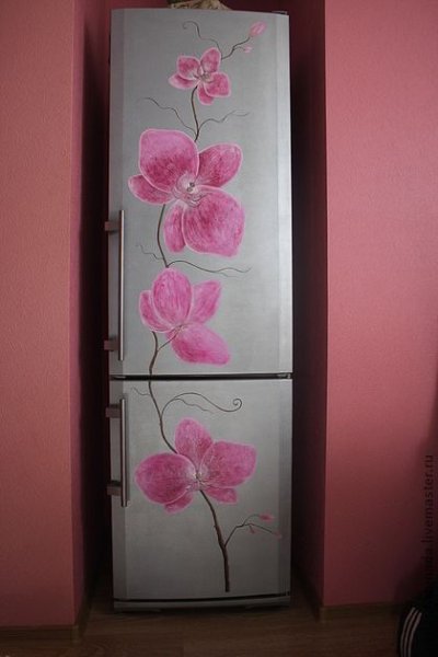 Художественная роспись на холодильнике