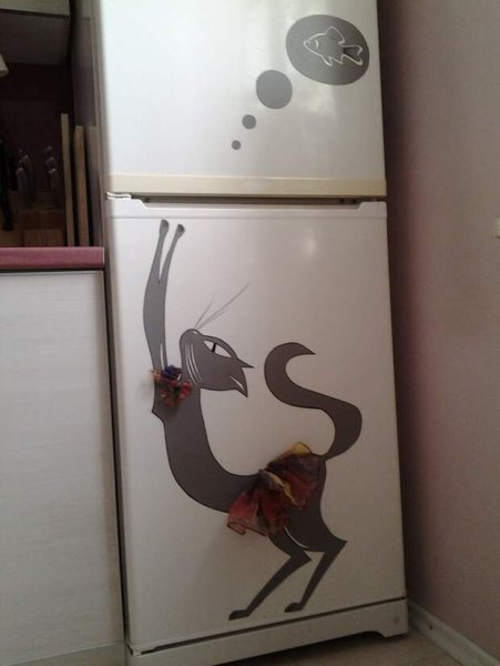 Холодильник с ручной росписью