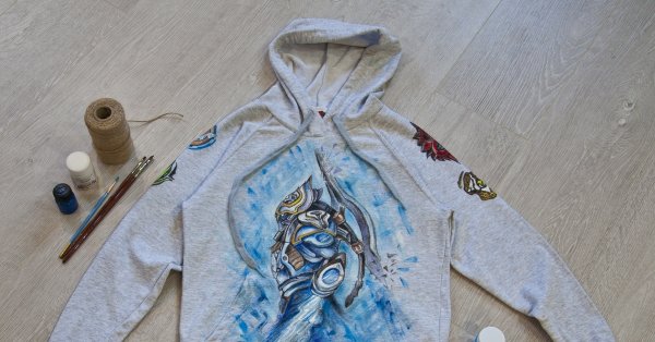 Роспись по ткани толстовка