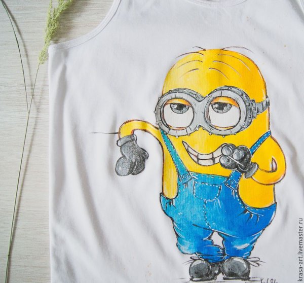Футболка с миньонами