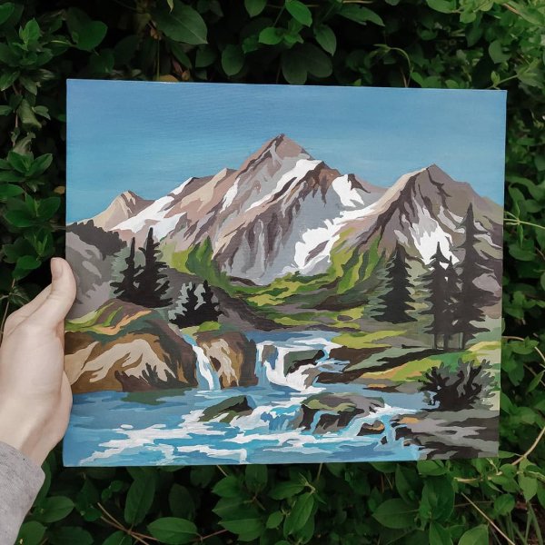 Горы акрилом на круглом холсте