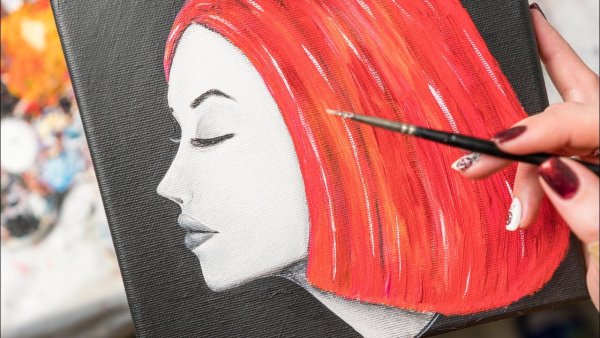 Профиль девушки акрилом