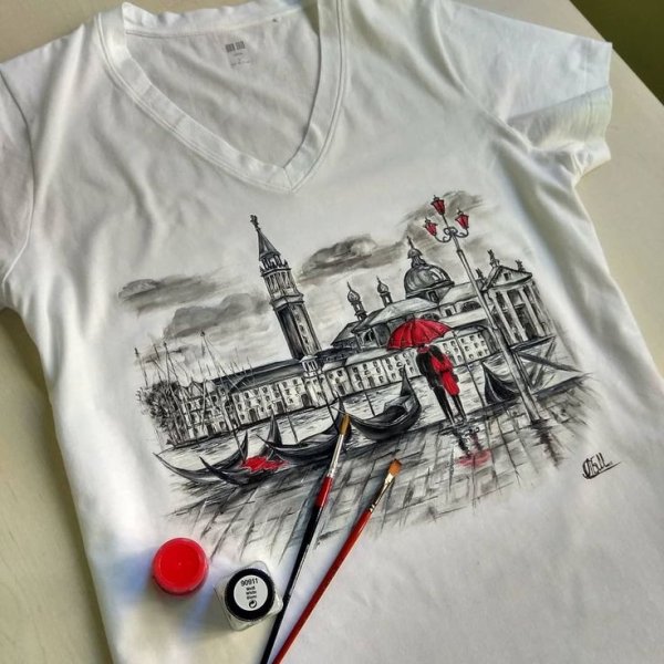 Рисунки на футболках акриловыми красками современные