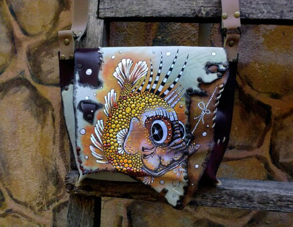 Сова акрилом на сумке