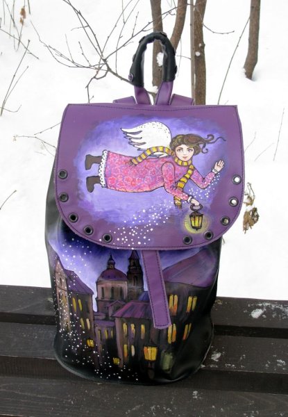 Роспись рюкзака акриловыми красками