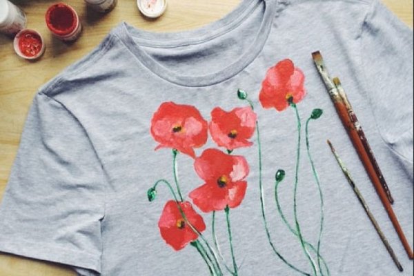 Рисунки акрилом на одежде цветы