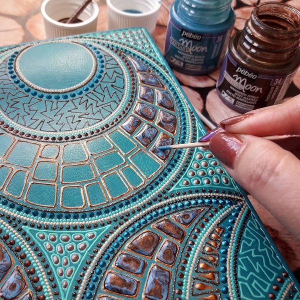 Точечная роспись по стеклу