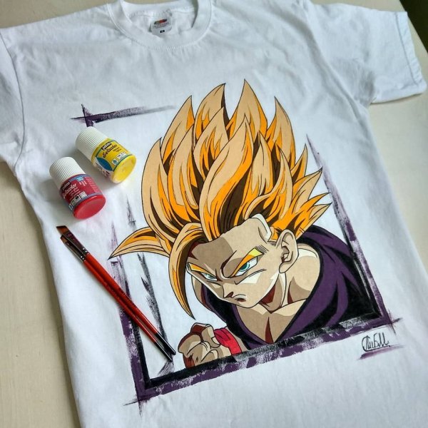 Аниме рисунки на одежде акриловыми красками