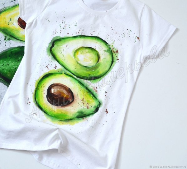 Принт на футболку акрилом