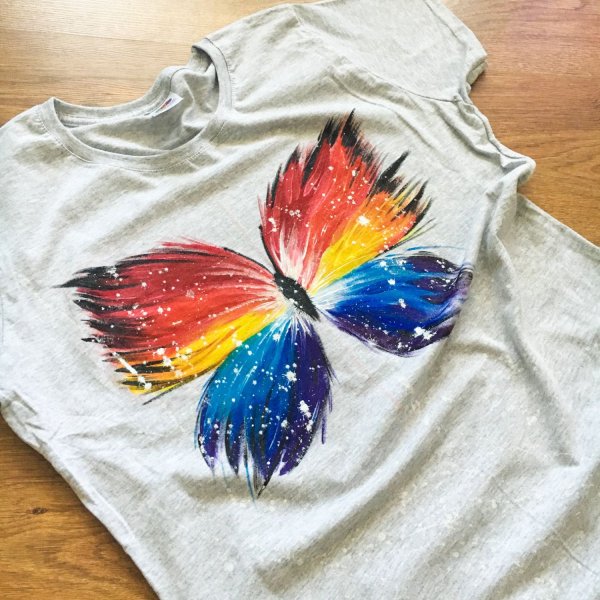 Роспись футболки для девочки