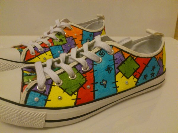 Разукрашенные кеды