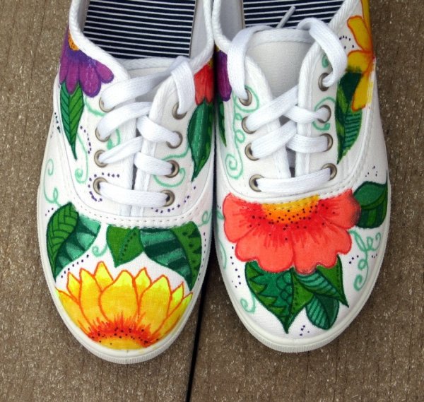 Раскрашивание кроссовок