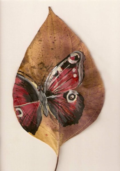 Рисунок капли на листе