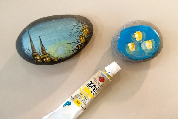 Рисование на гальке акрилом