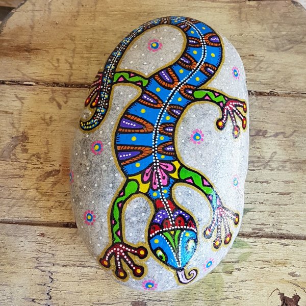 Рисование на камнях животных