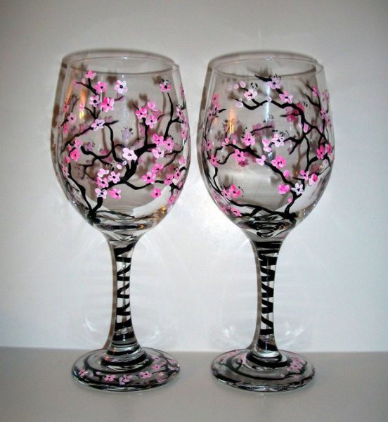 Роспись стеклянных бокалов