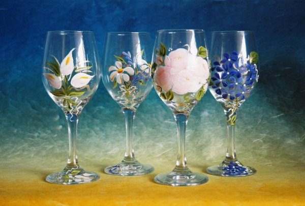 Роспись свадебных бокалов акриловыми красками