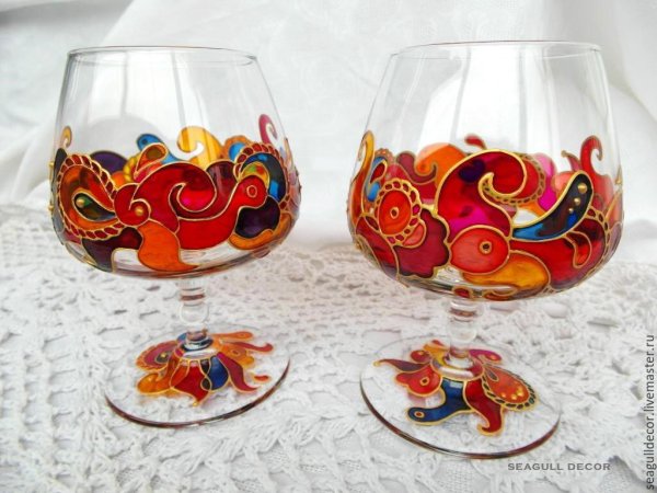 Витраж на стеклянной посуде