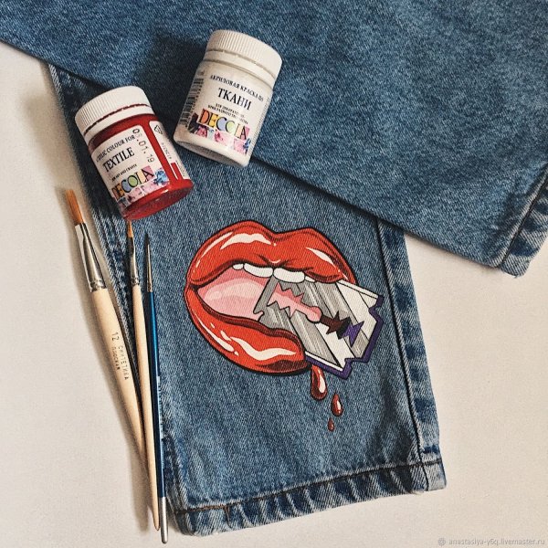 Акриловая краска для одежды