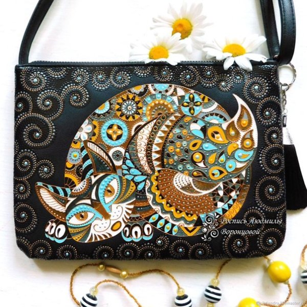 Точечная роспись сумки