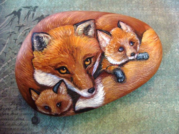 Расписные камни животные