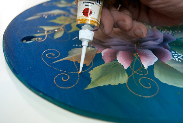 Роспись по дереву акриловыми красками