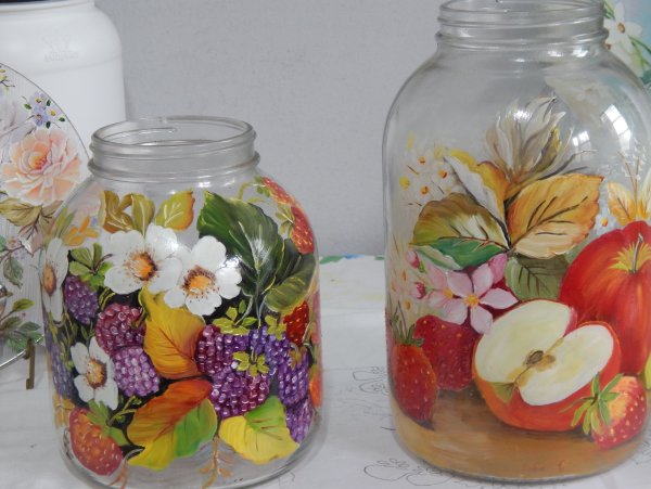 Декупаж на стеклянной банке