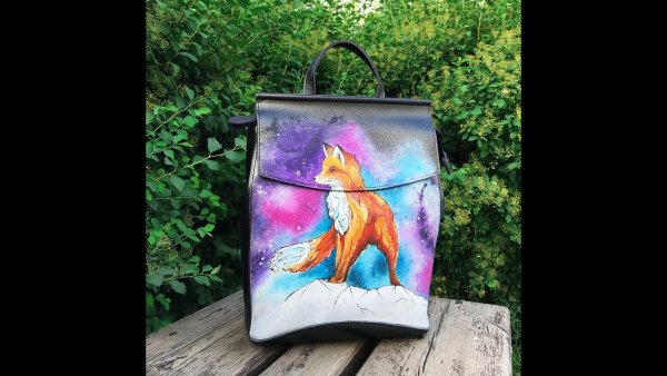 Рисунки на рюкзаке акриловыми красками