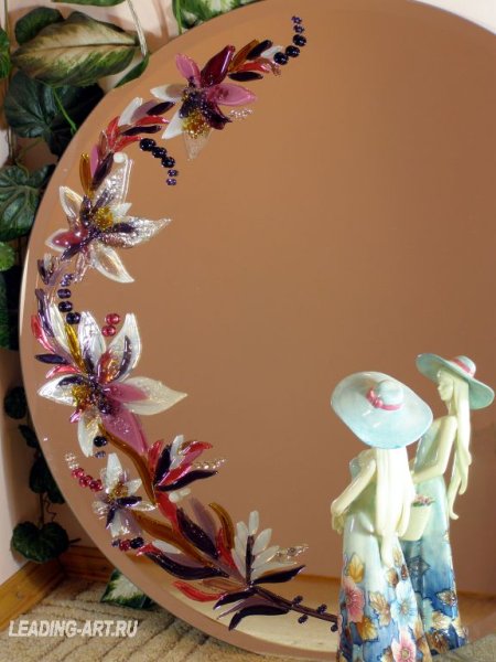 Украшение зеркала