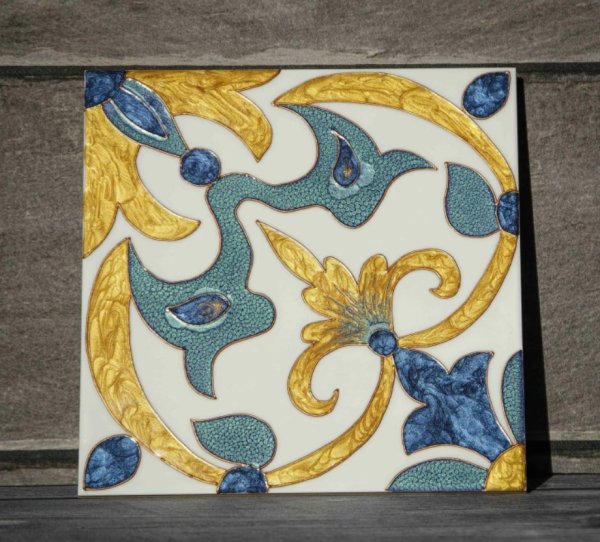 Роспись керамической плитки витражными красками