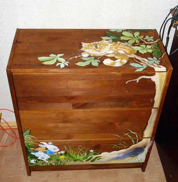 Роспись стола акриловыми красками