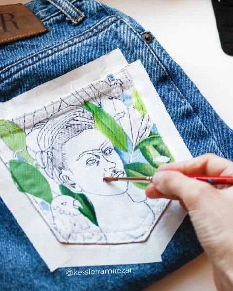 Роспись на джинсах