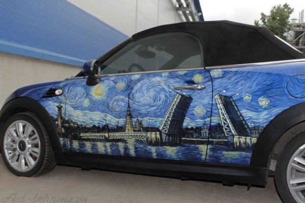 Мини Купер с аэрографией Ван Гога
