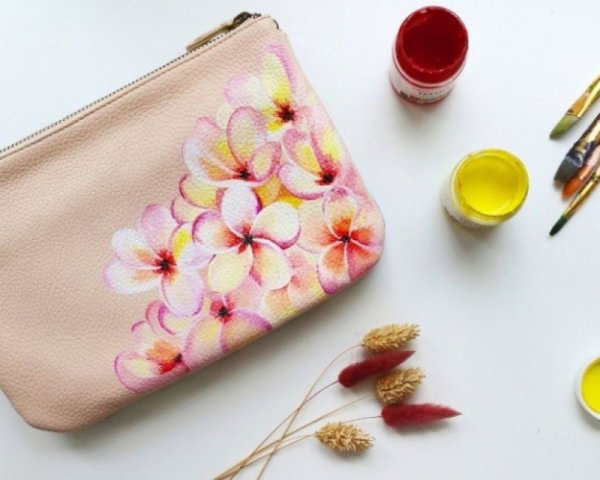 Расписная Цветочная косметичка