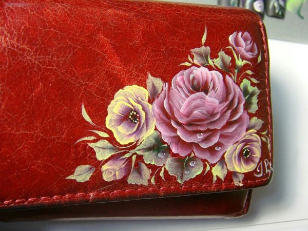 Роспись кожаных изделий