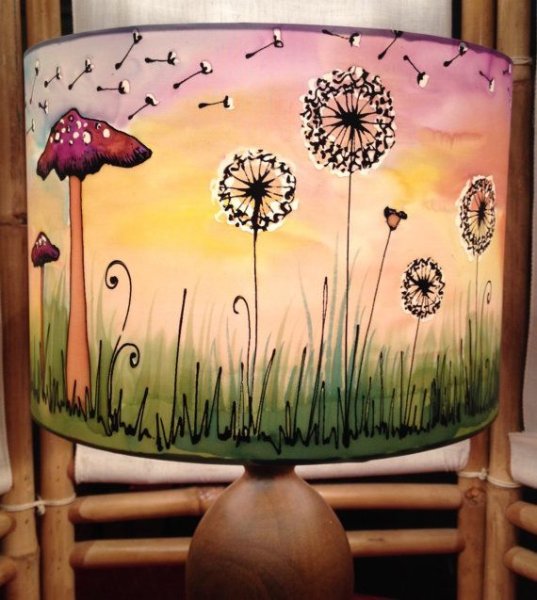 Роспись абажура акриловыми красками