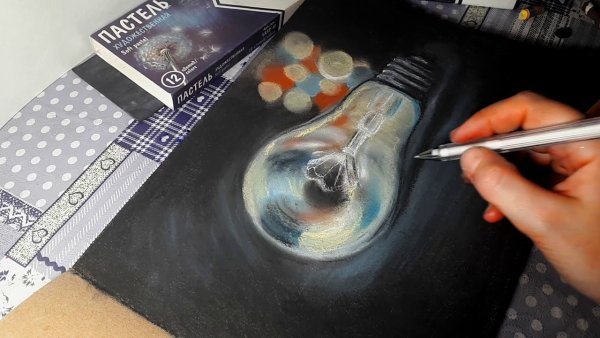 Рисунки на лампочках акриловыми красками