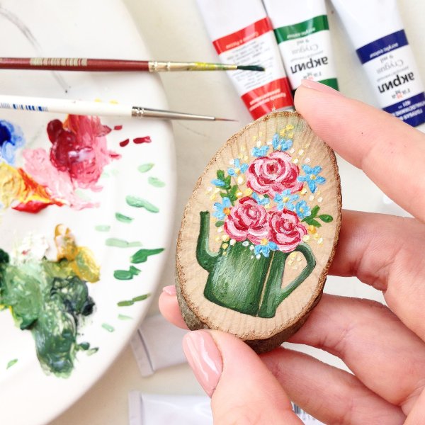 Роспись на спиле дерева акрилом