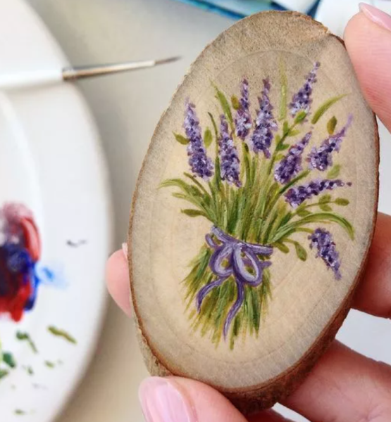 Роспись на спиле дерева