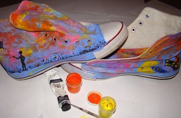 Покраска обуви акриловыми красками