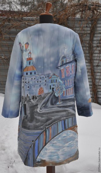 Пальто с росписью