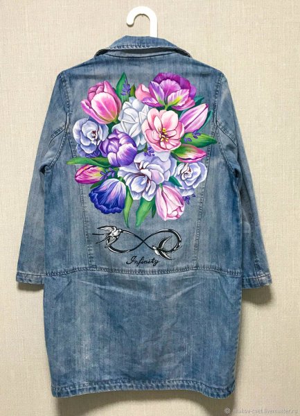 Расписанная джинсовка