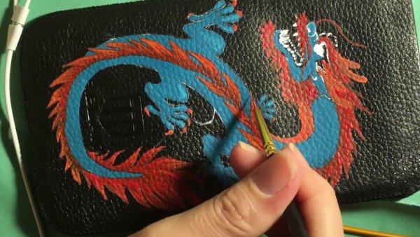 Картина дракон красками