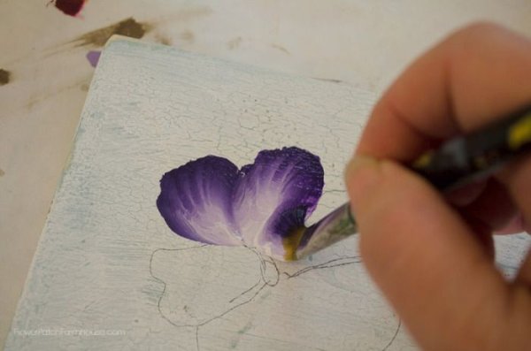 Цветы акрилом на бумаге