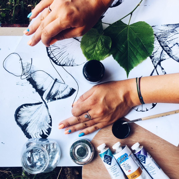 Рисование акрилом с ниткой