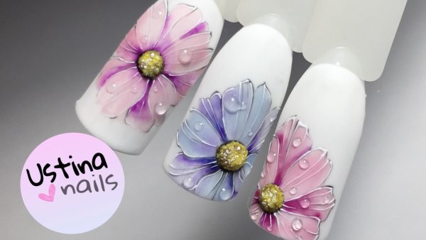 Герберы на ногтях